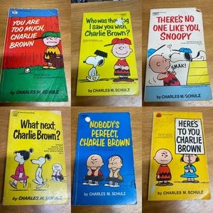 Vintage Charlie Brown Comic Book Lot 6 books